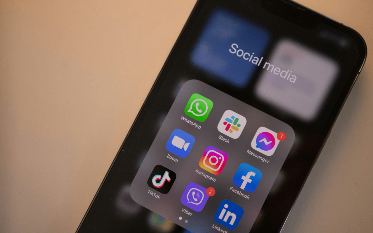 Social media apps on iphone